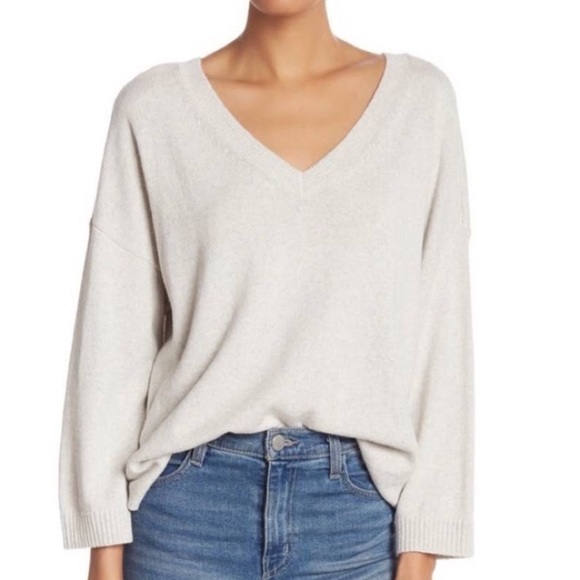 Madewell Sweaters - NWT Madewell Double-V Pullover Sweater in Heather Ice